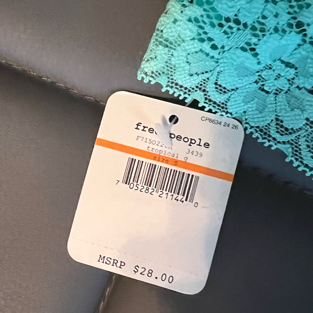 Bralette - Picture 2 of 5